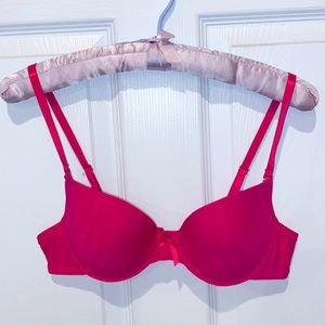 Hot pink fuchsia bra vintage worn once